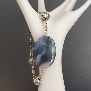 Polished stone and silver bracelet